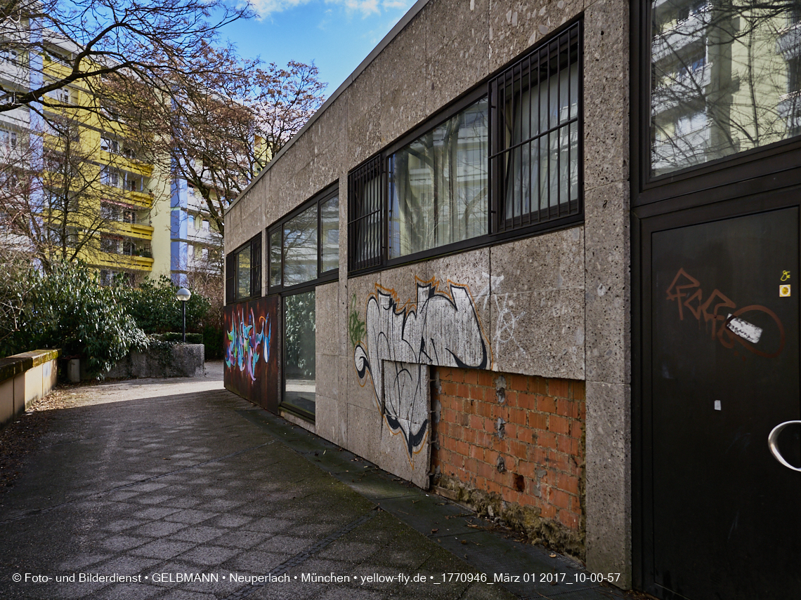 01.03.2017 - die Abrissbaustelle Quiddezentrum in Neuperlach